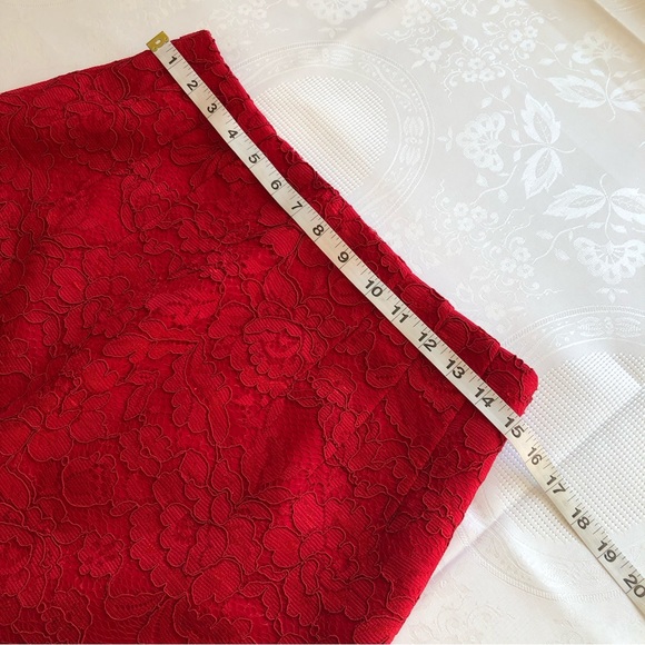 H & M Red Laced Floral A-Line Mini Skirt Women’s Size 8 Fully- Zippered Back - Picture 6 of 16
